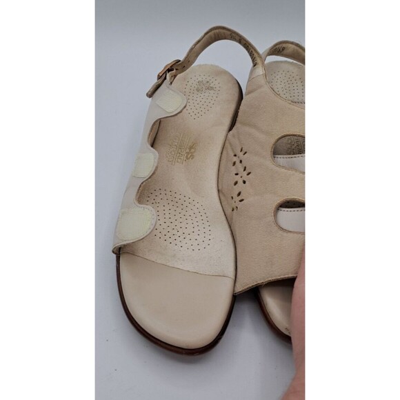 SAS Quatro Tripad Comfort Slingback Sandals Bone 3 Strap Women Size 9.5 N Beige - Picture 16 of 16